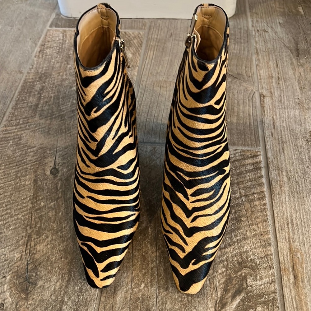 Brand new, never worn Sam Edelman boots.